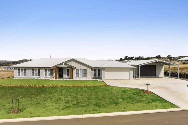 27 Aquila Drive, Meringandan West QLD 4352