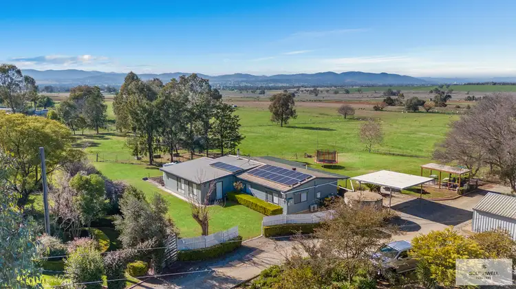 20 Byamee Lane, Tamworth NSW 2340