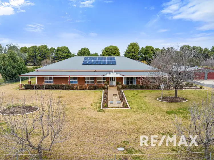 17 Dandaloo Road, Lake Albert NSW 2650