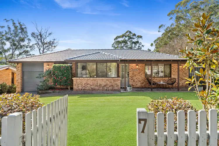 7 Maranoa Street, Wyoming NSW 2250