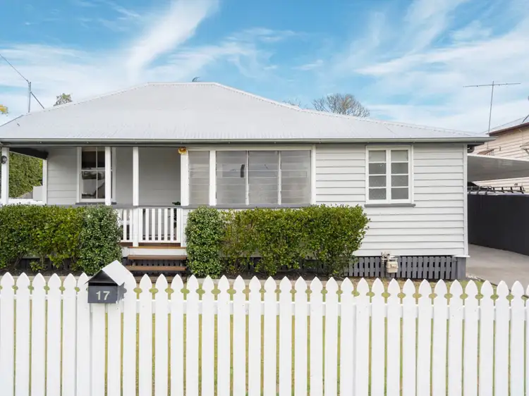 17 George Street, Newtown QLD 4305