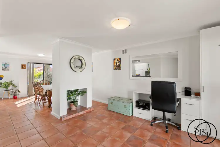 4 Jets Place, Port Kennedy WA 6172