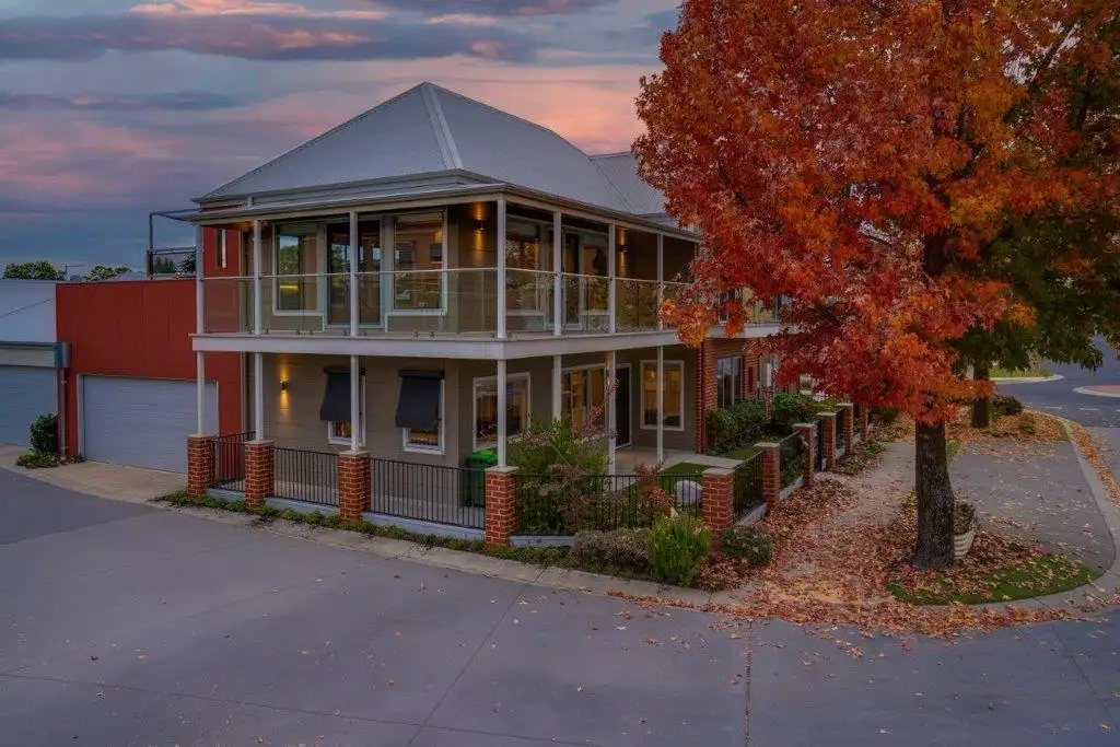 Main view of Homely townhouse listing, 44 Elmwood Circuit, Wodonga VIC 3690