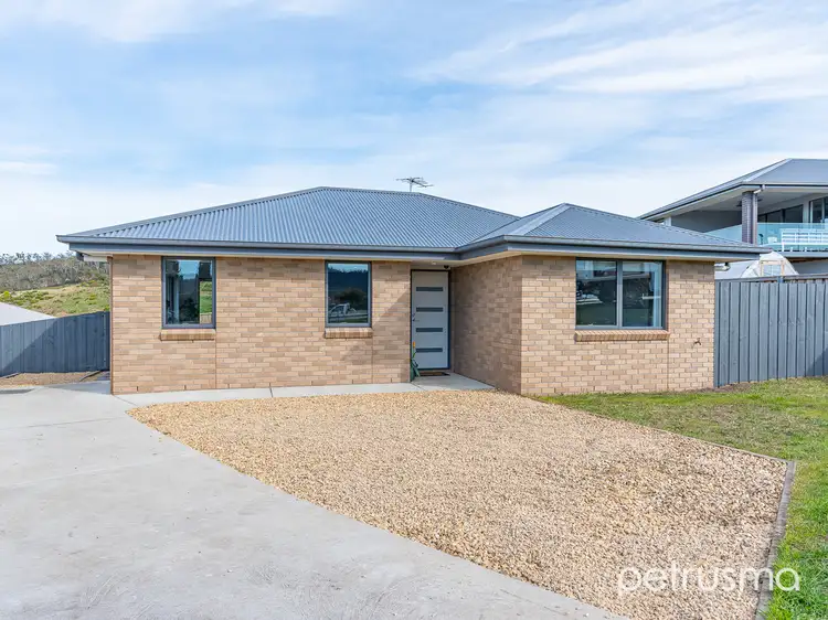 32 Tollard Drive, Rokeby TAS 7019