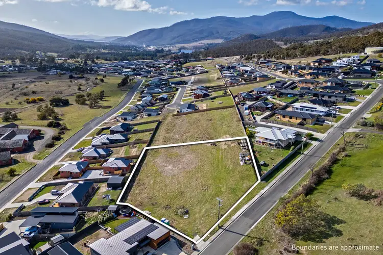5 Poulters Road, New Norfolk TAS 7140