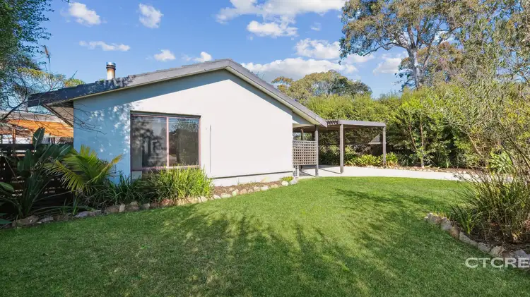 Second view of Homely house listing, 11 Lindsay Crt, Wy Yung VIC 3875