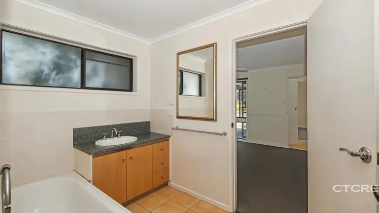 Sixth view of Homely house listing, 11 Lindsay Crt, Wy Yung VIC 3875
