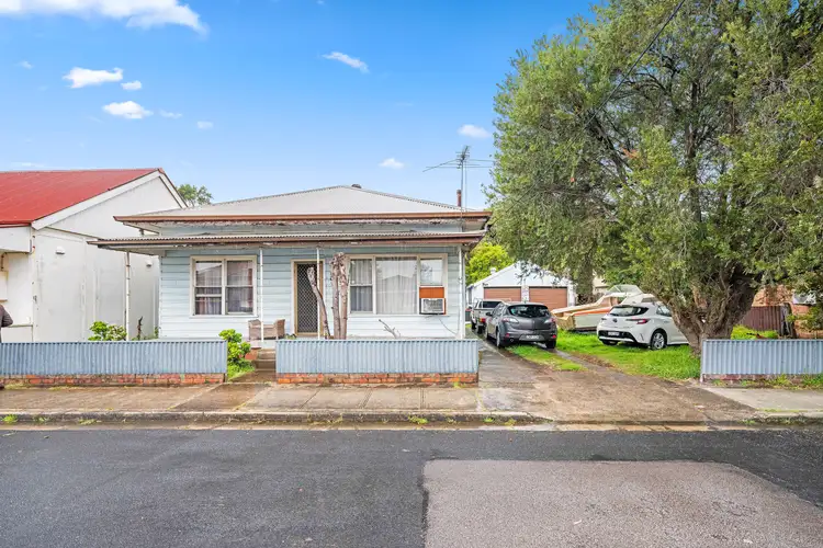 5 York Street, Mayfield NSW 2304