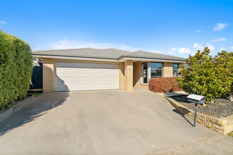 39 Woondella Boulevard, Sale VIC 3850