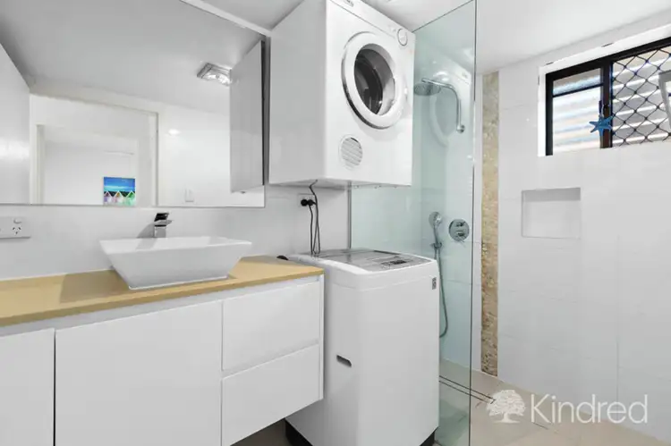 Fifth view of Homely unit listing, 2/2 Osbourne Street, Scarborough QLD 4020