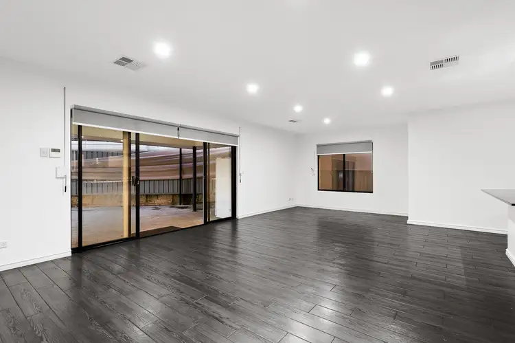Sixth view of Homely house listing, 2 Gum Nut Avenue, Dawesville WA 6211