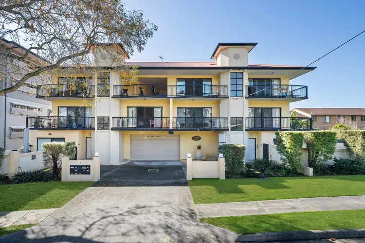 12/2-4 Henry Street, Redcliffe QLD 4020