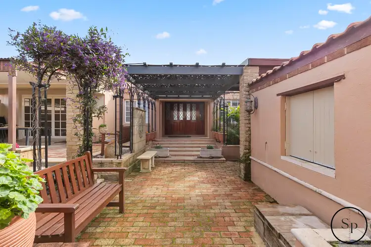 9 Picaroon Place, Halls Head WA 6210