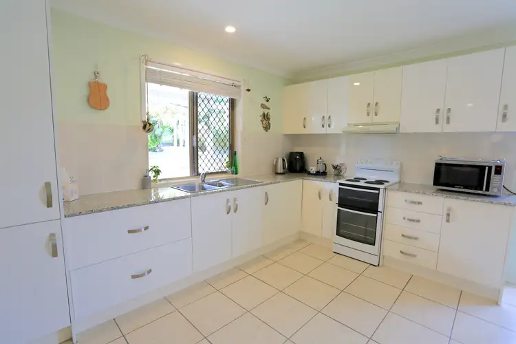 Fifth view of Homely apartment listing, 4/25 Richard Street, Emu Park QLD 4710