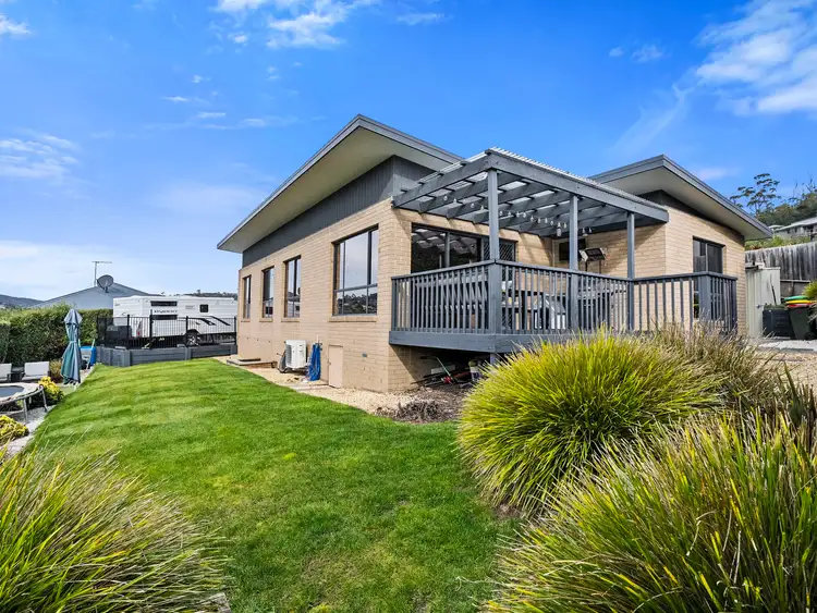 16 Dumbarton Drive, Geilston Bay TAS 7015