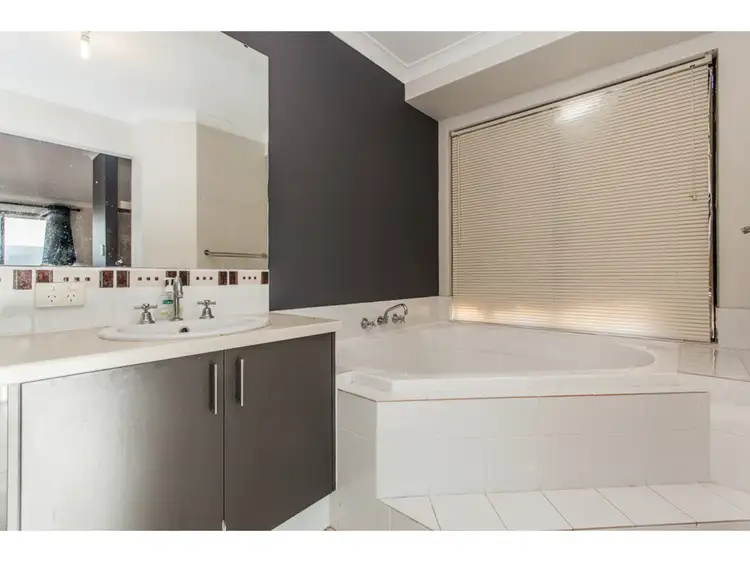 Fifth view of Homely house listing, 7 Taunton Mews, Leda WA 6170