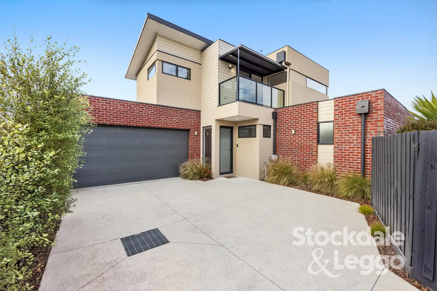 Main view of Homely townhouse listing, 17A Jetty Road, Rosebud VIC 3939