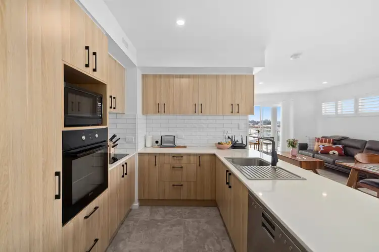 Sixth view of Homely apartment listing, 16/8 Besham Parade, Wynnum QLD 4178