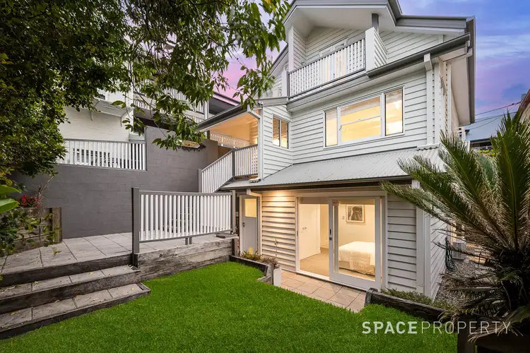 11 Isaac Street, Spring Hill QLD 4000
