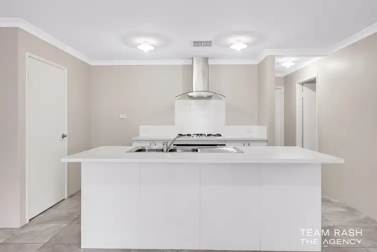 Sixth view of Homely house listing, 8A Lipscombe Court, Medina WA 6167