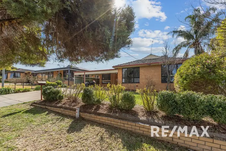 33 Red Hill Road, Kooringal NSW 2650