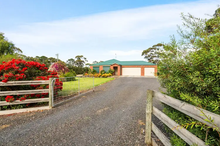 7 Inverlochy Drive