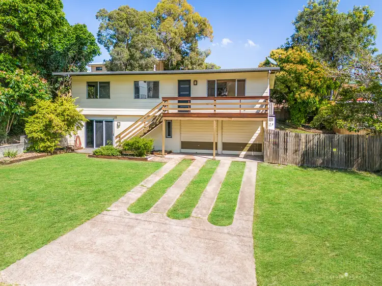15 Illawarra Drive, Kin Kora QLD 4680