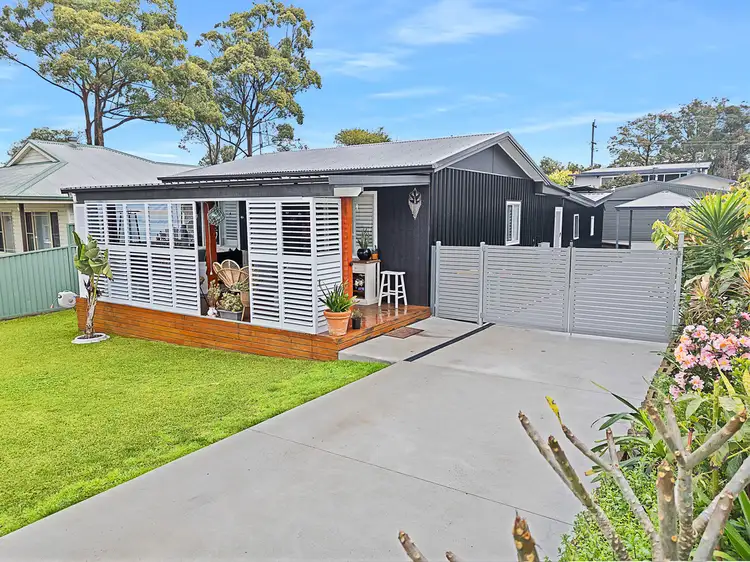 4 Alister Avenue, Lake Munmorah NSW 2259