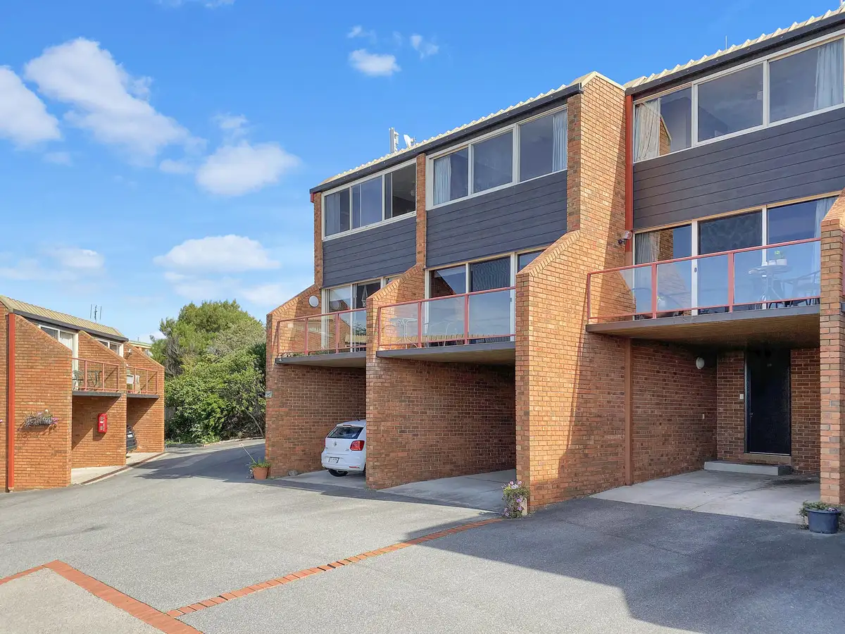 Main view of Homely townhouse listing, 20/1-5 Ocean View Avenue, Merimbula NSW 2548