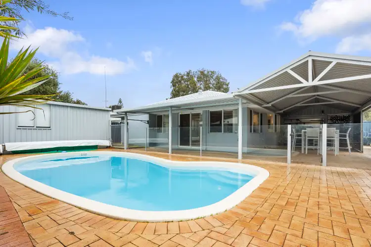 Second view of Homely house listing, 10 Fabales Close, Beeliar WA 6164