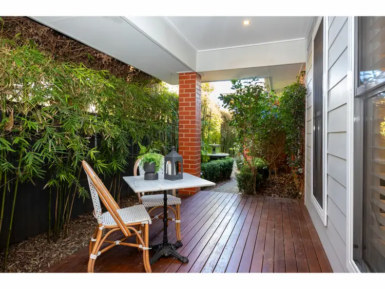 Third view of Homely house listing, 5 Fernhurst Court, Albury NSW 2640