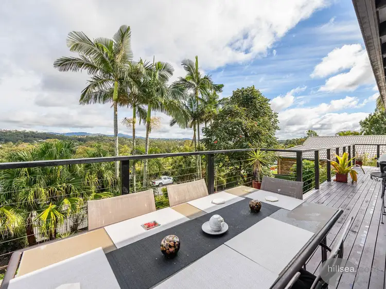 6 Dubbo Court, Helensvale QLD 4212
