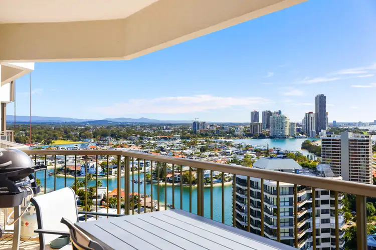 111/8 Admiralty Drive, Paradise Waters QLD 4217