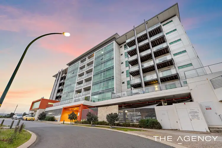 604/17 Malata Crescent, Success WA 6164