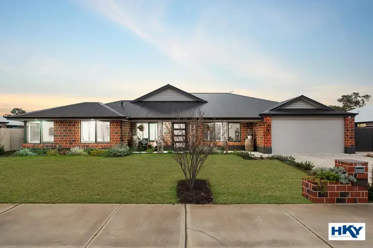 1 Valehouse Vista, Aveley WA 6069