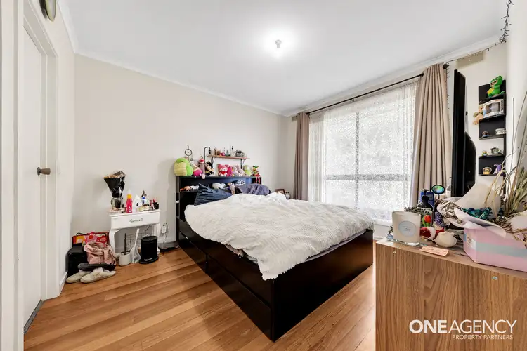 Fifth view of Homely house listing, 2 Cameron Avenue, Altona Meadows VIC 3028