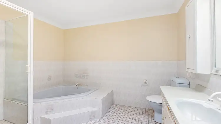 Fifth view of Homely house listing, 10 Killara Crescent, Winmalee NSW 2777