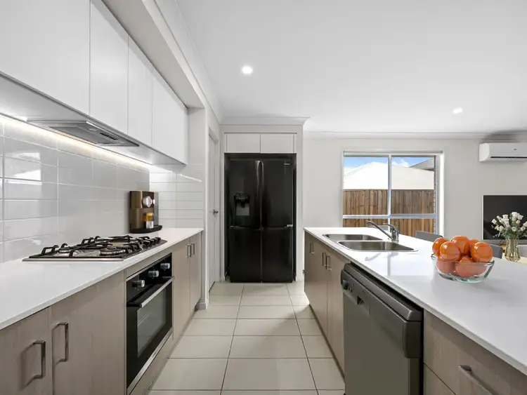 Second view of Homely house listing, 4 Gibson Street, White Rock QLD 4306