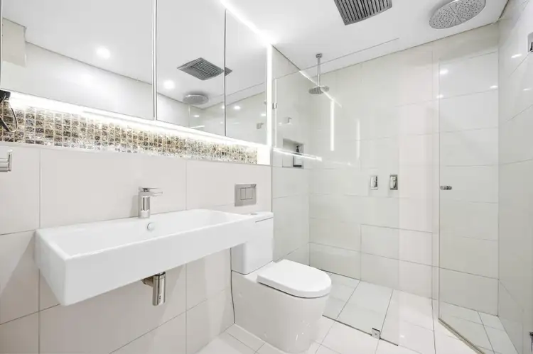 Sixth view of Homely apartment listing, 4/1-5 The Crescent, Dee Why NSW 2099