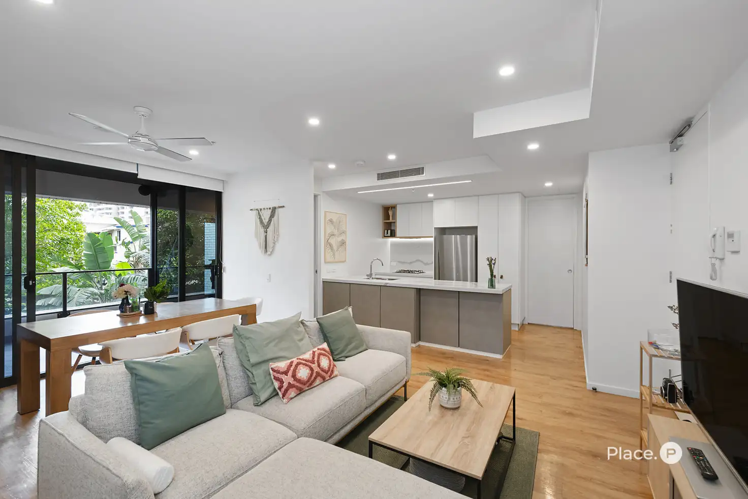Main view of Homely apartment listing, 202/18 Duke Street, Kangaroo Point QLD 4169