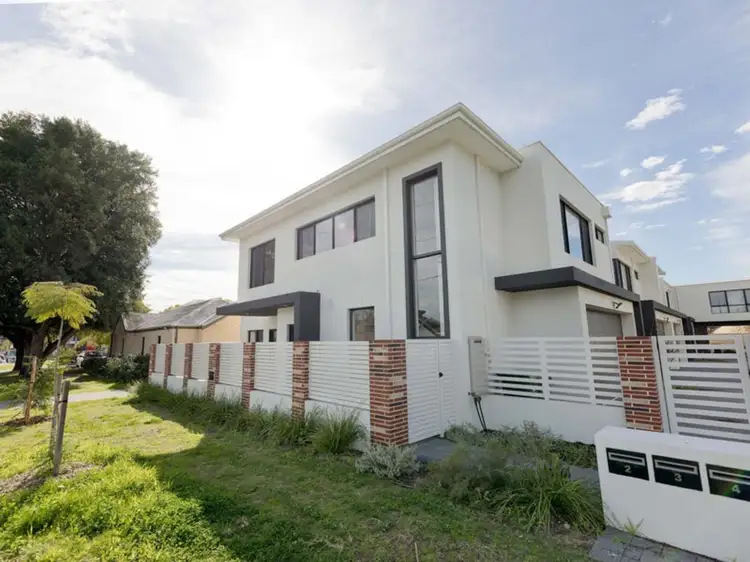 1/3 Homewood Street, Cloverdale WA 6105