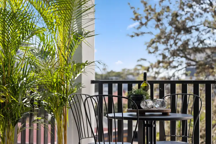 Main view of Homely unit listing, 25/11 Lyons Terrace, Windsor QLD 4030