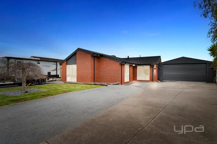 13 Peart Court, Brookfield VIC 3338