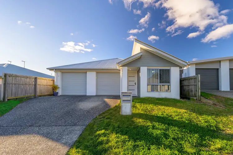 1 & 2/10 Awoonga Crescent, Morayfield QLD 4506