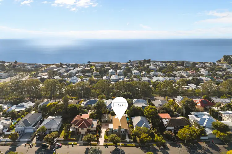 295 Brighton Road, Sandgate QLD 4017