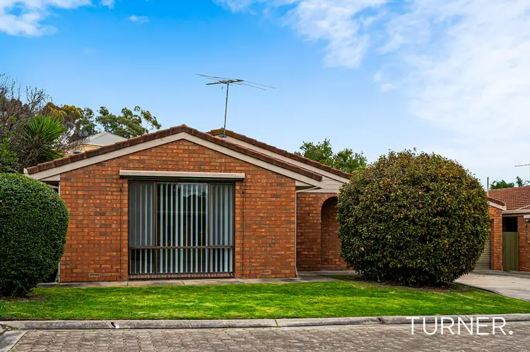 25 Hotham Street