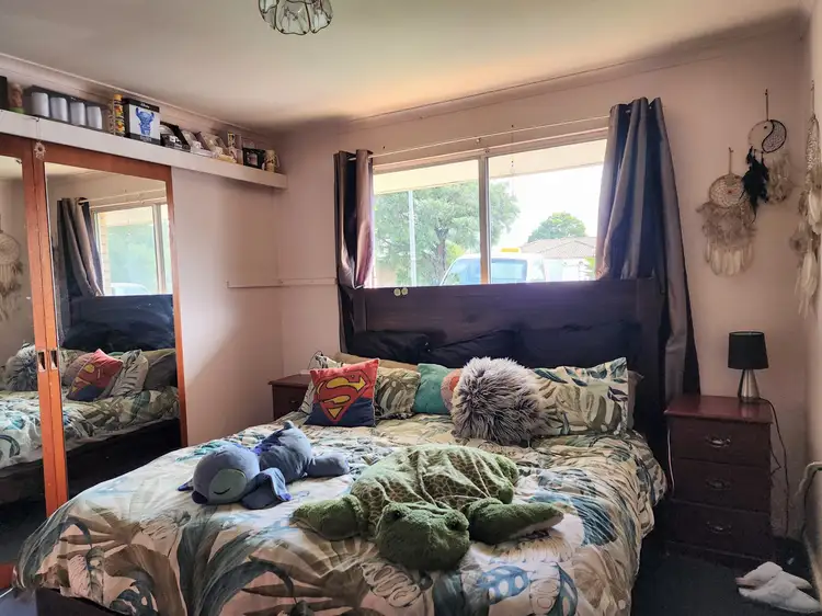 Fifth view of Homely house listing, 5 Lorenzo Way, Orana WA 6330