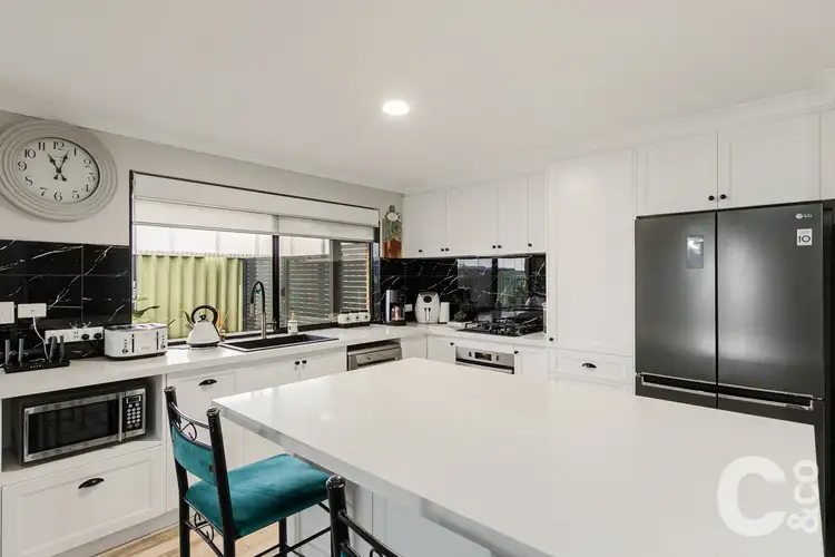 Fifth view of Homely house listing, 9 Oakfield Gardens, Parmelia WA 6167
