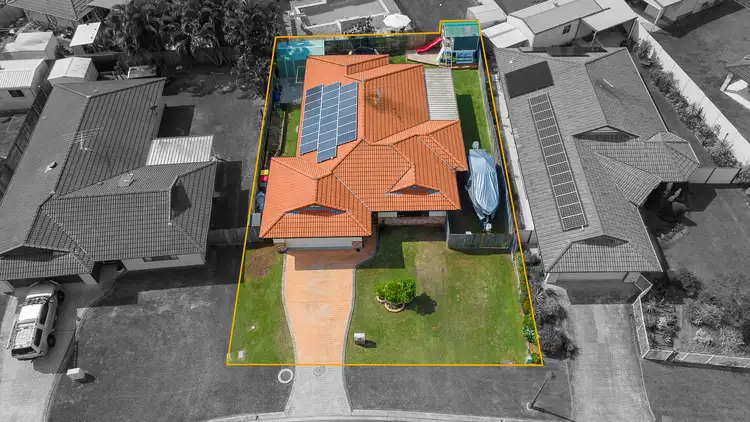 33 Finnegan Street, Rothwell QLD 4022