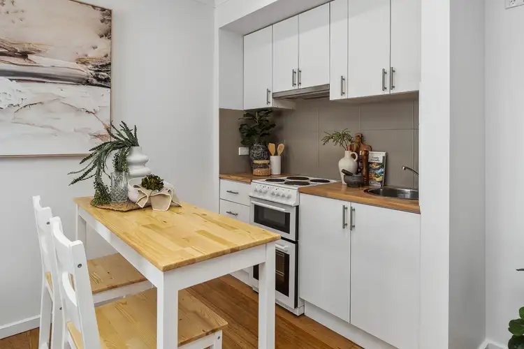Third view of Homely unit listing, 2/1 Catherine Parade, Frankston VIC 3199